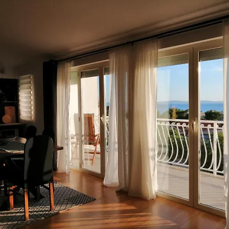 Apartment Near The Sea Podstrana Exterior photo