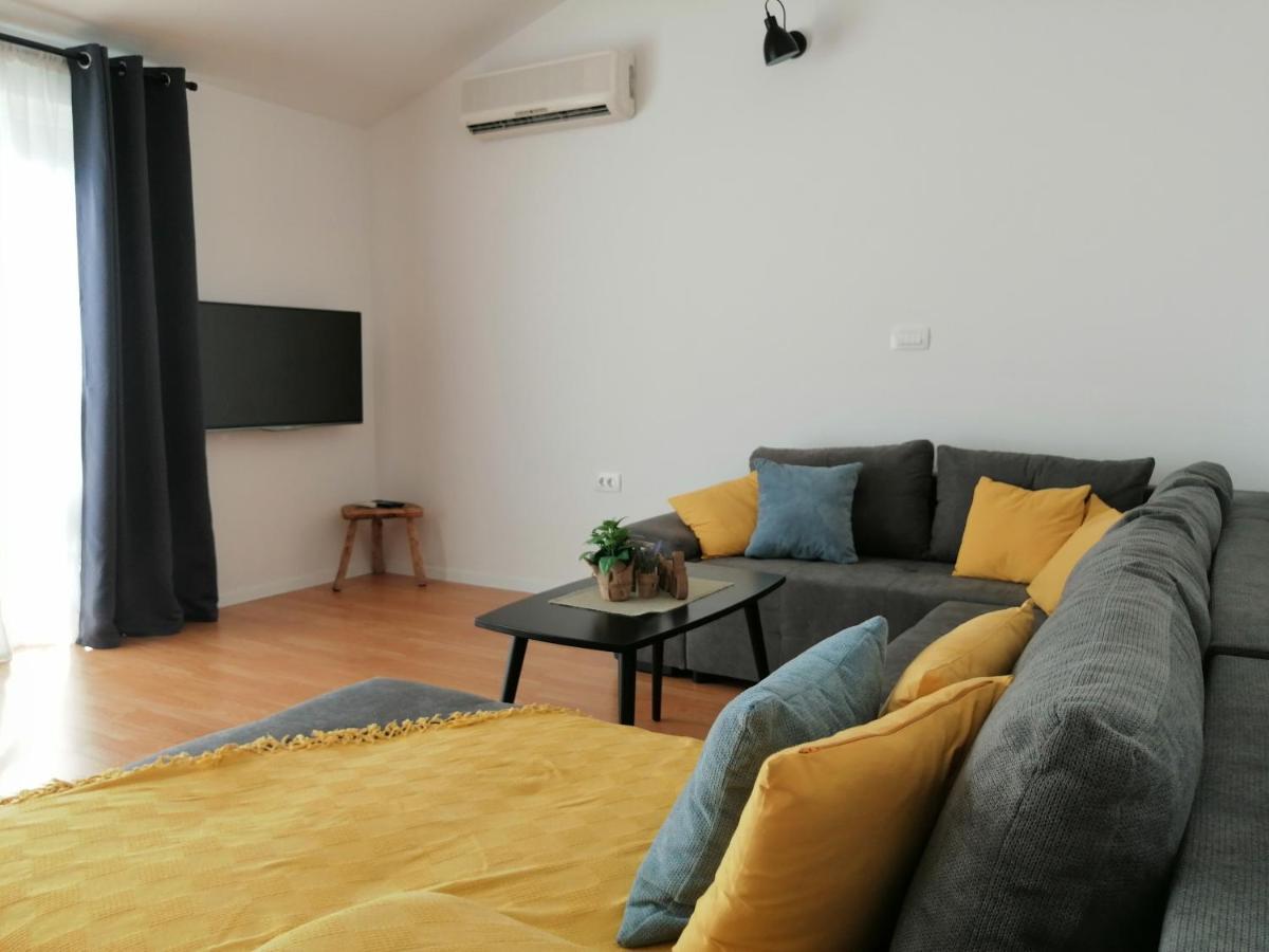 Apartment Near The Sea Podstrana