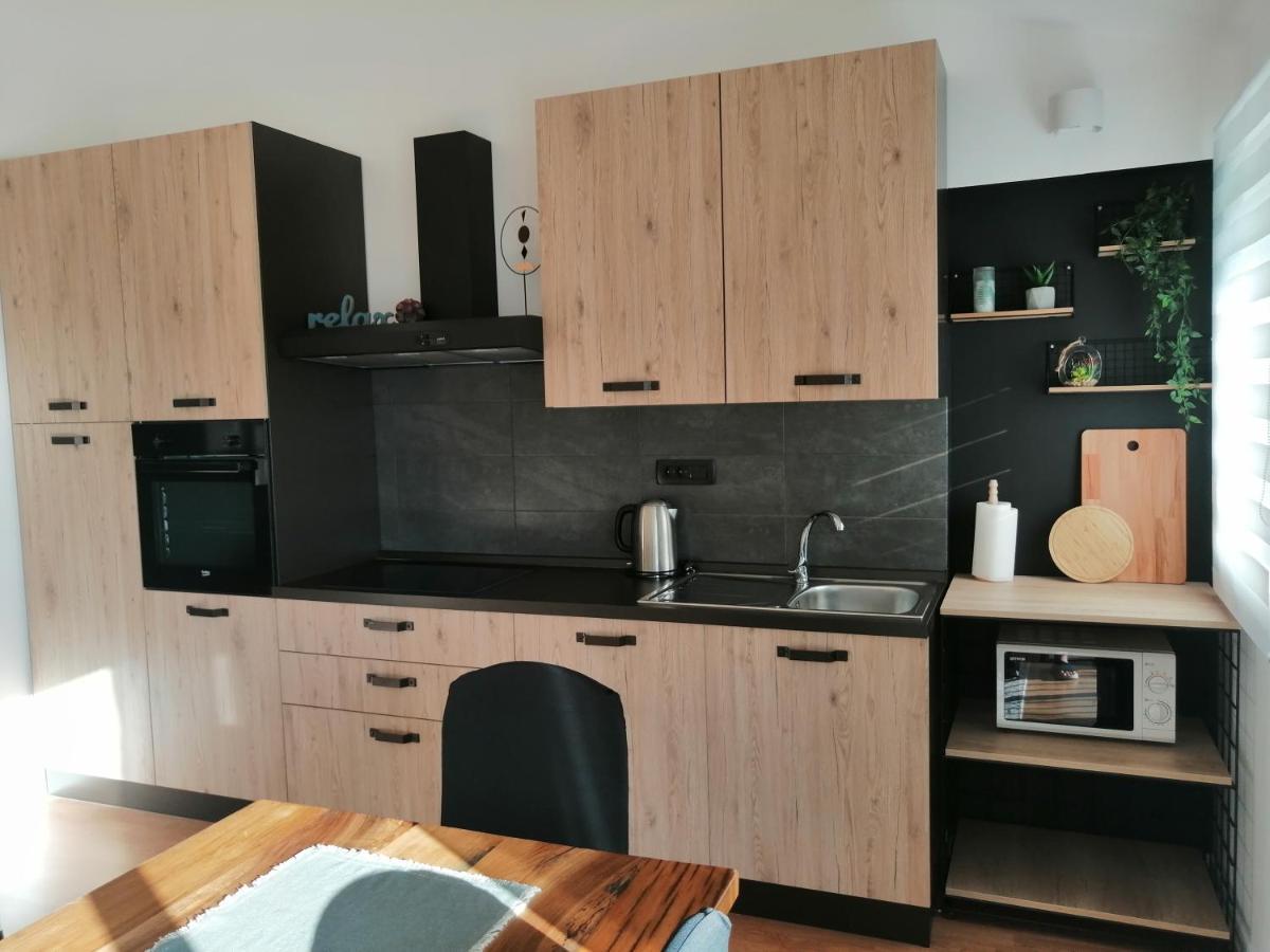 Apartment Near The Sea Podstrana